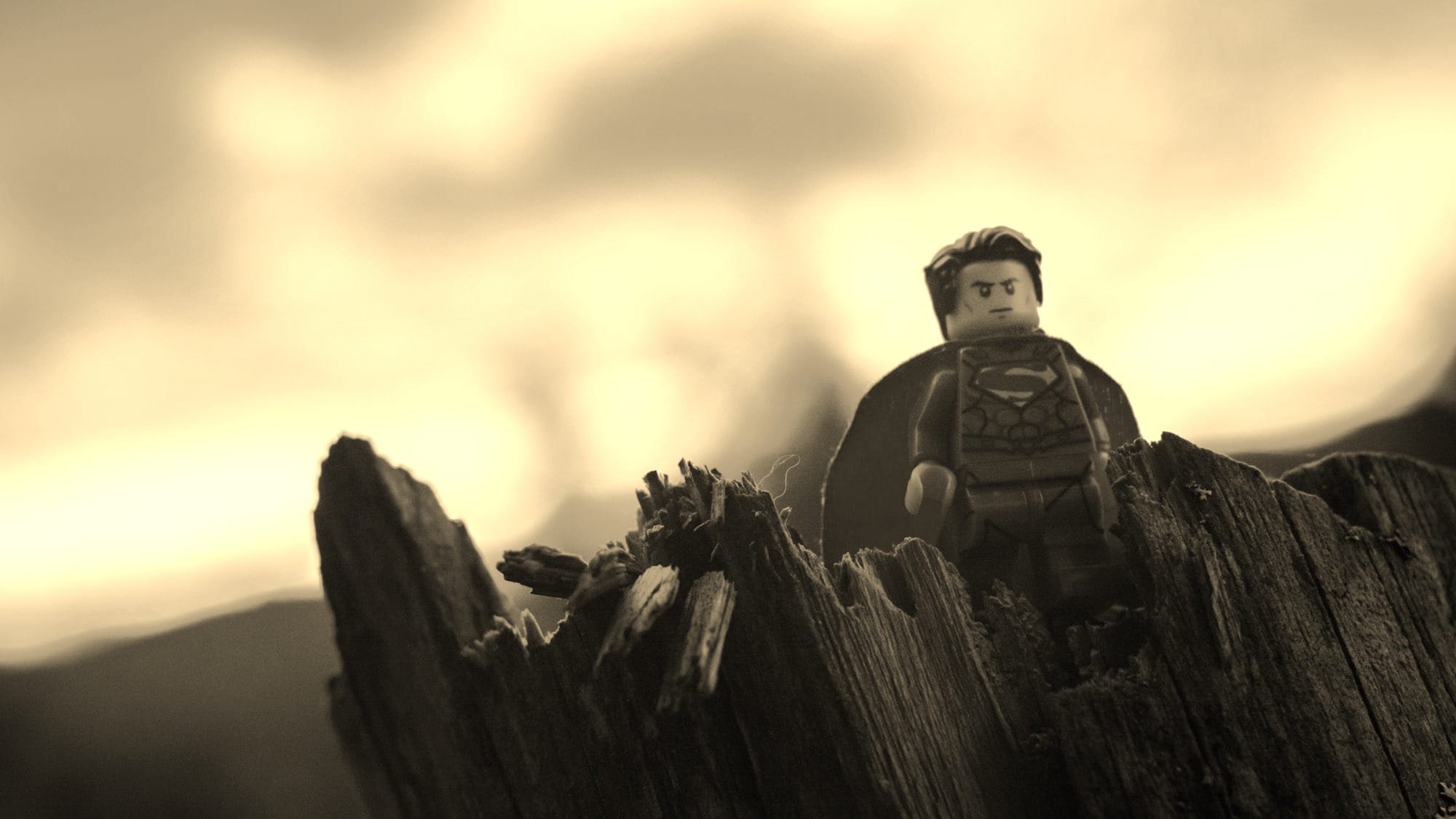 El mito que doma la rebelión: de la cruz al blockchain